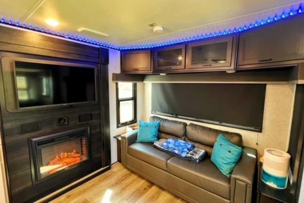 Apartament Luxury Glamping Near Idaho Event Center In Nampa Zewnętrze zdjęcie